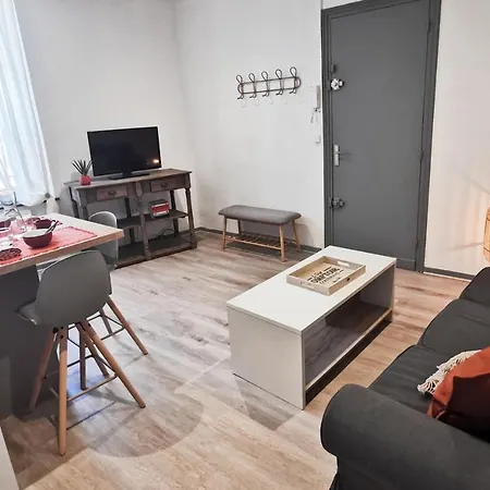 Sur Les Paves Du Pont Vieux... Каркассонн