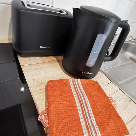 Sur Les Paves Du Pont Vieux... 公寓