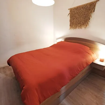 Sur Les Paves Du Pont Vieux... *