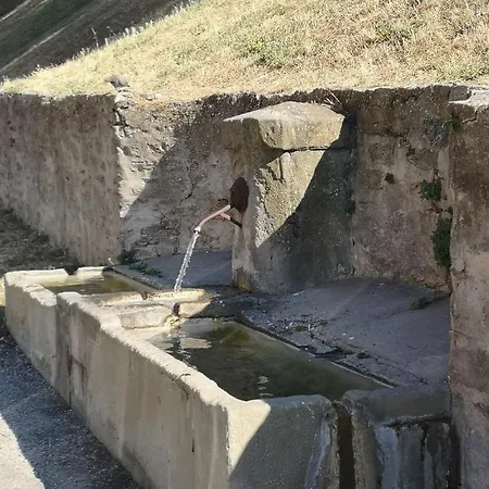 公寓 Sur Les Paves Du Pont Vieux...