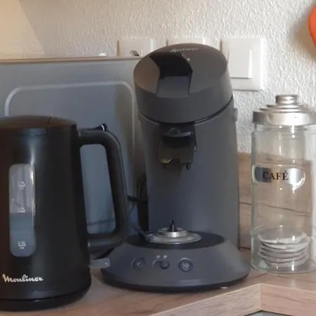 Апартаменти Sur Les Paves Du Pont Vieux... *