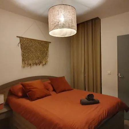 Sur Les Paves Du Pont Vieux...