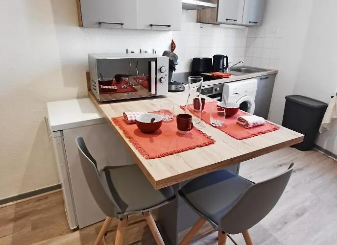 Sur Les Paves Du Pont Vieux... Apartament *