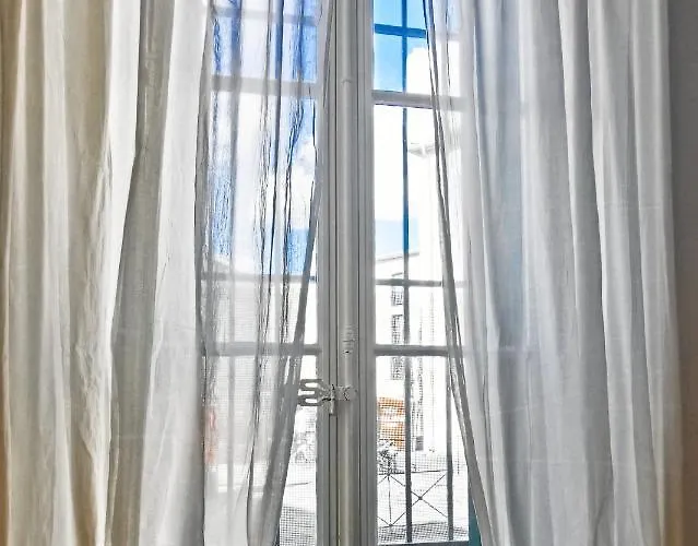 Lejlighed Sur Les Paves Du Pont Vieux... *