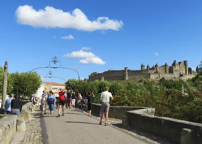 Sur Les Paves Du Pont Vieux...