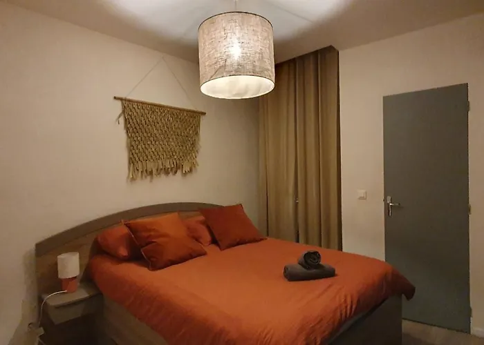 Sur Les Paves Du Pont Vieux...